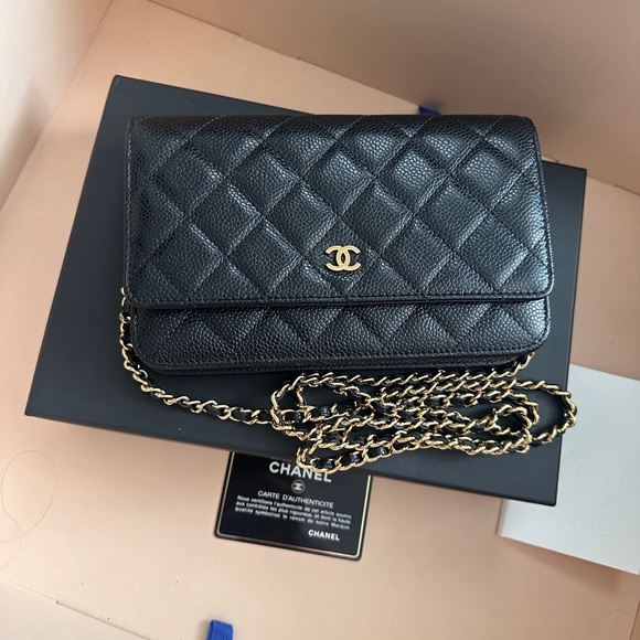 Chanel Black Quilted Leather Bag - Picture 11 of 15